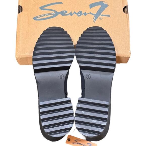 NWB - Seven7 Flatiron Platform Combat Boots Black w/ Yellow Laces, Women's 9 - Picture 10 of 11